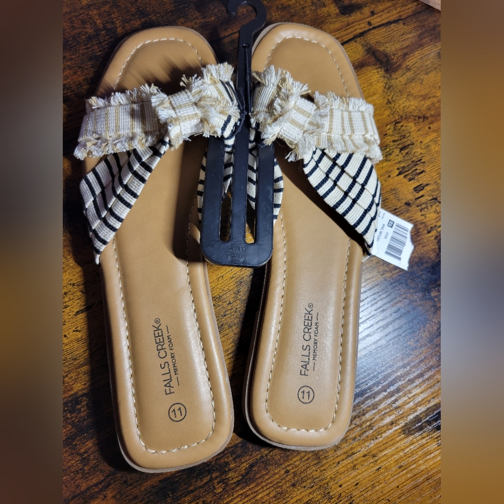 Falls Creek Women's size 11 Striped Tan and Black Sandals